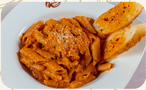 CHICKEN PENNE PASTA WITH PINK SAUCE